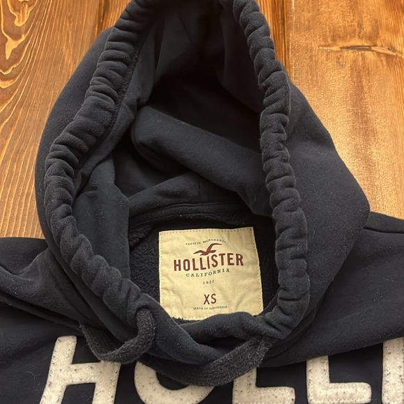Hollister blue hoodie. - Picture 8 of 9